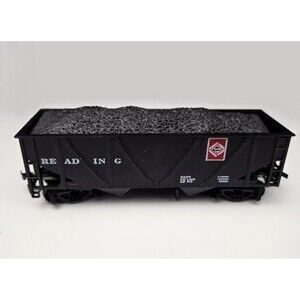 Vintage Mantua Reading 2 Bay Hopper Coal Car w/ Load HO Scale #80322-829-021